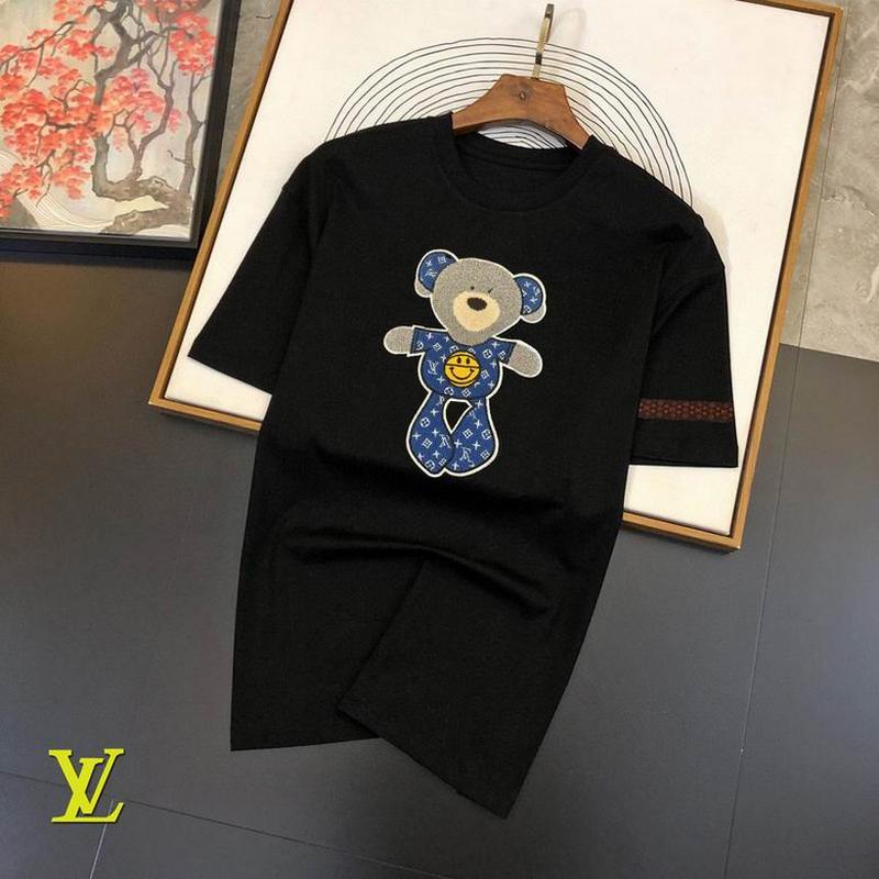 Louis Vuitton Men's T-shirts 2023